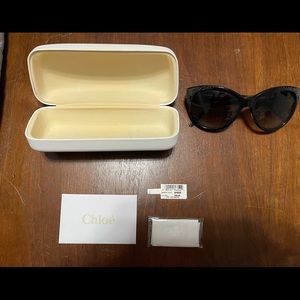 BNWT Chloe sunglasses with gold studs